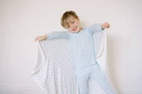 The Uptown Baby | Clover Blanket Light Blue