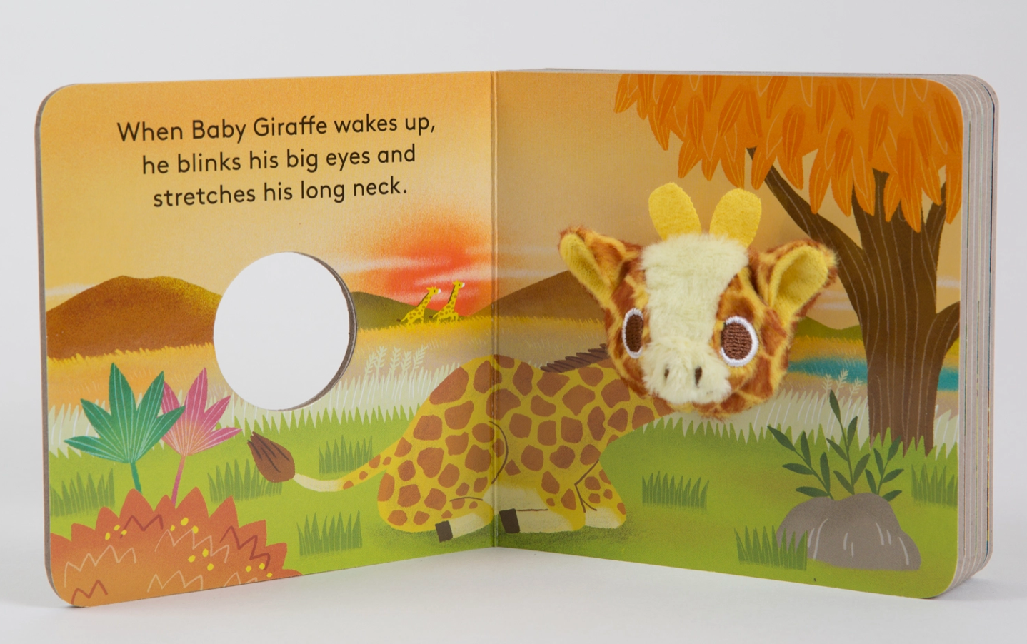 Baby Giraffe Finger Puppet Book