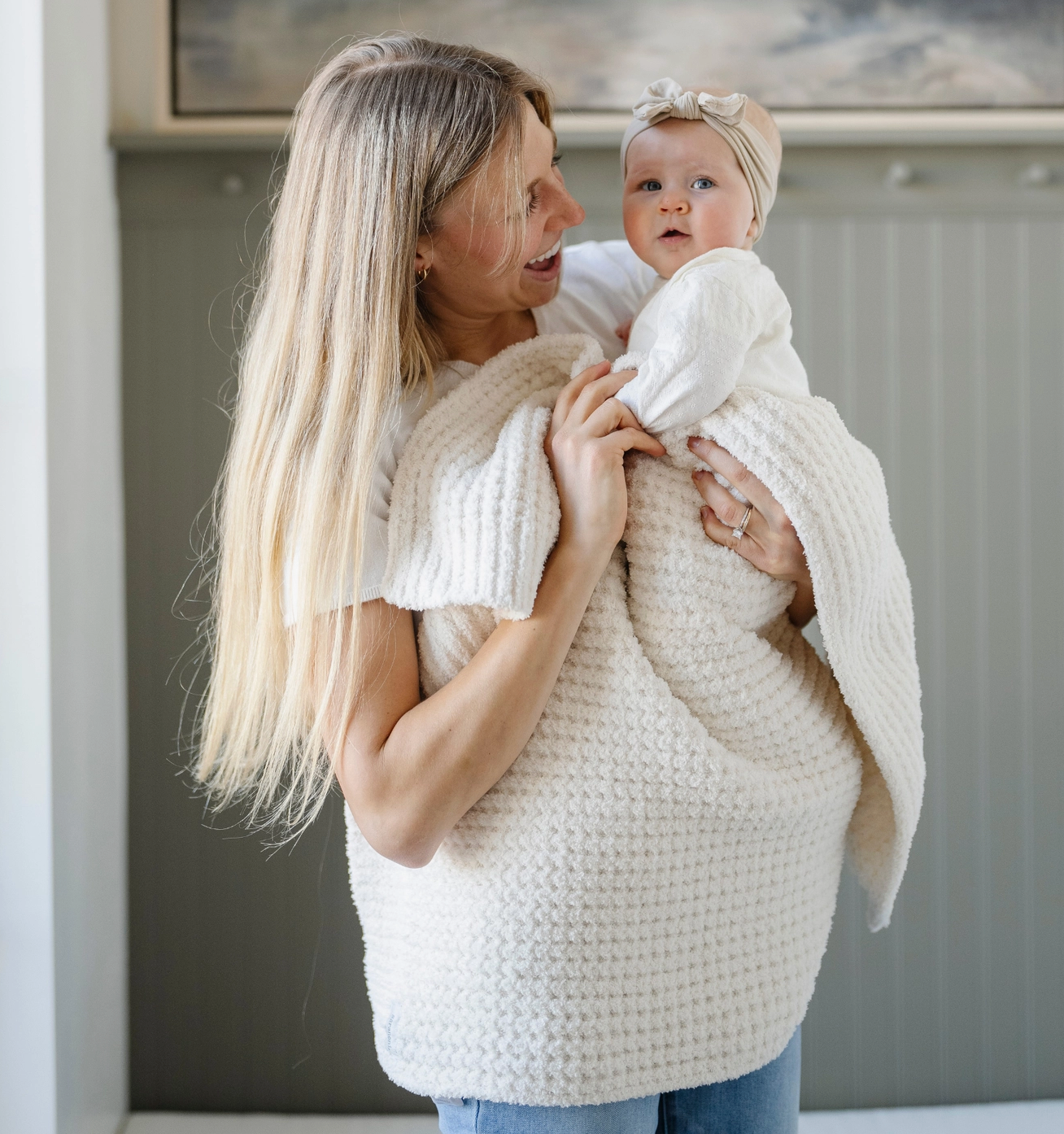 Saranoni | Waffle Knit Receiving Blanket | Swan