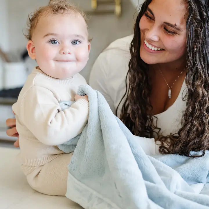 Saranoni | Lush Luxury Receiving Blanket in Chambray