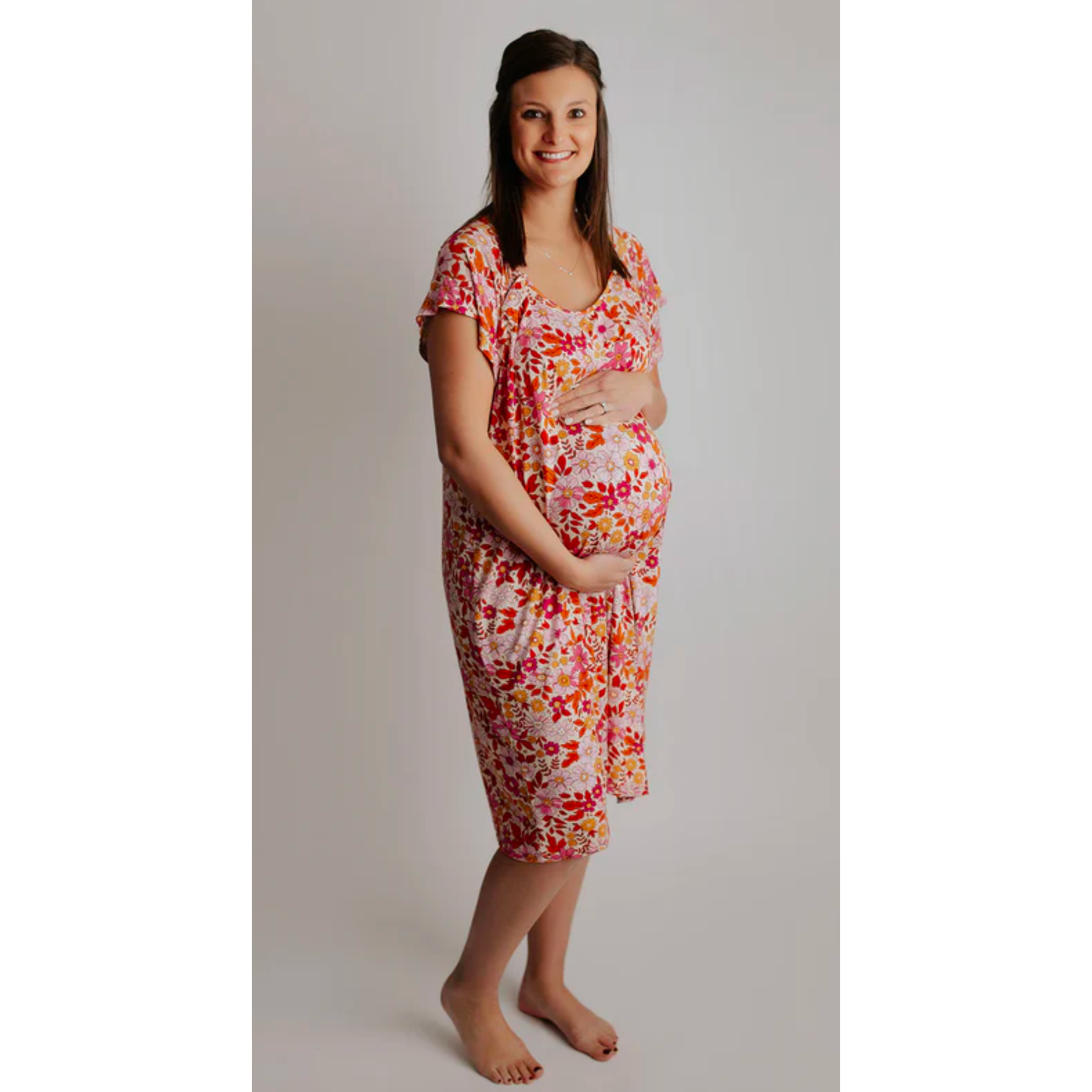 Three Little Tots Mommy Labor and Delivery Gown Size Small/Medium (Flower Child)
